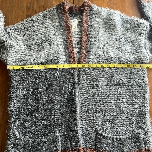 BKE Long Open Cardigan Eyelash Heavyweight Sweater Size Medium Long Sleeves - Picture 8 of 13